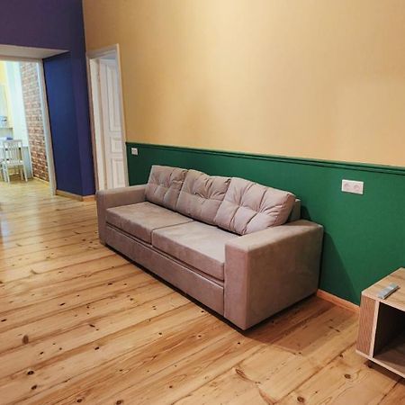 Friends - Your Cosy Apartment In The Center Tbilisi Esterno foto